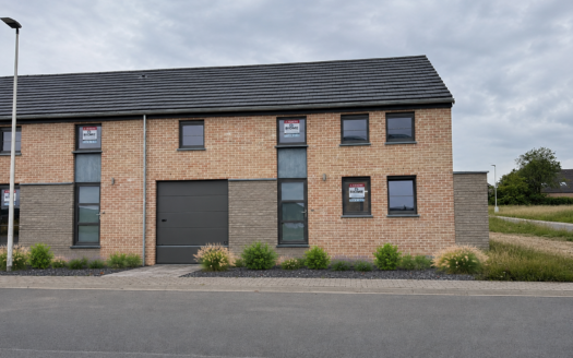 Maison 3 façades neuve avec garage – PEB A – Chimay